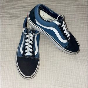 VANS “Old Skool” Navy & White Shoes